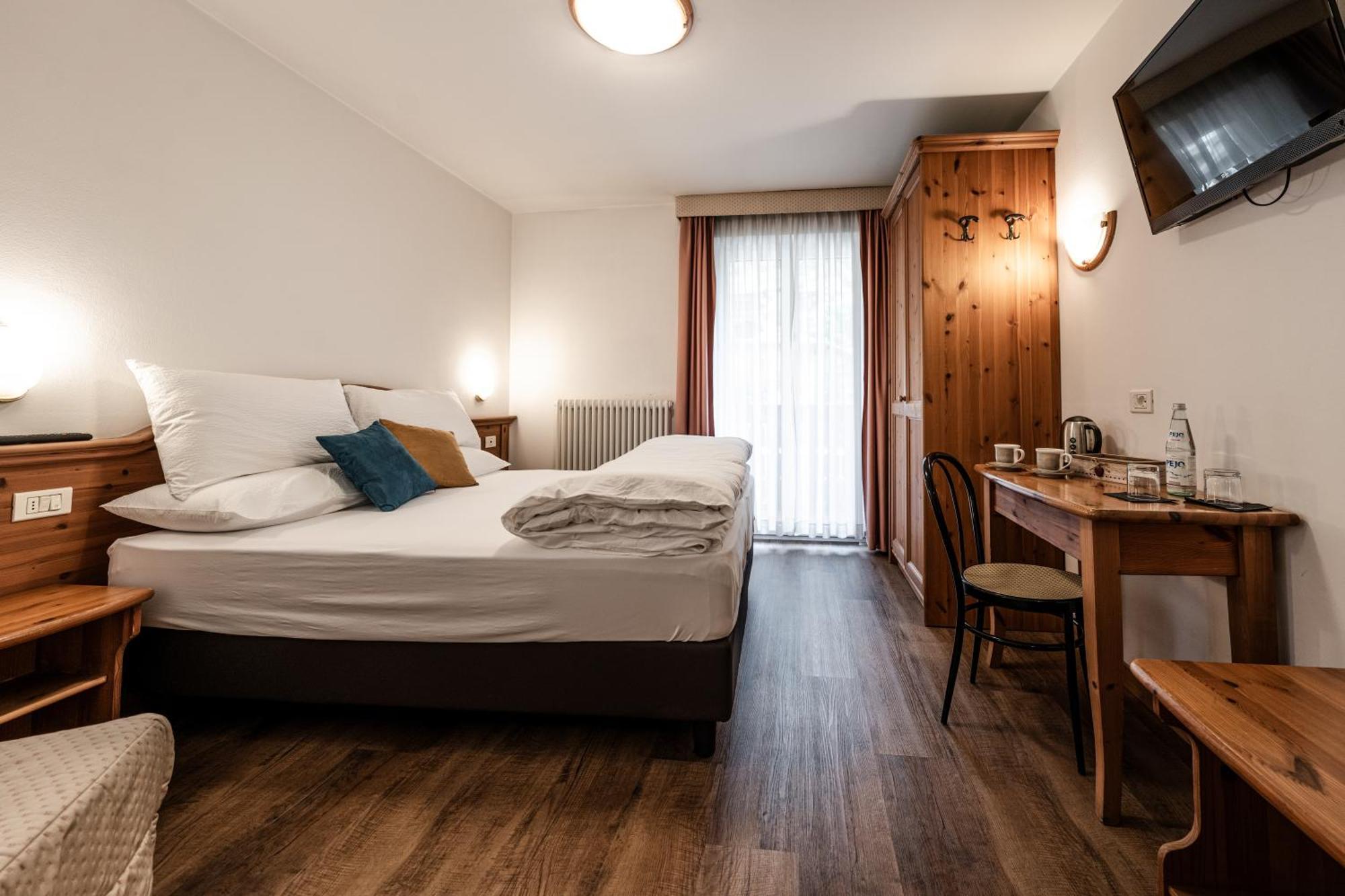 Hotel La Noria Commezzadura Extérieur photo