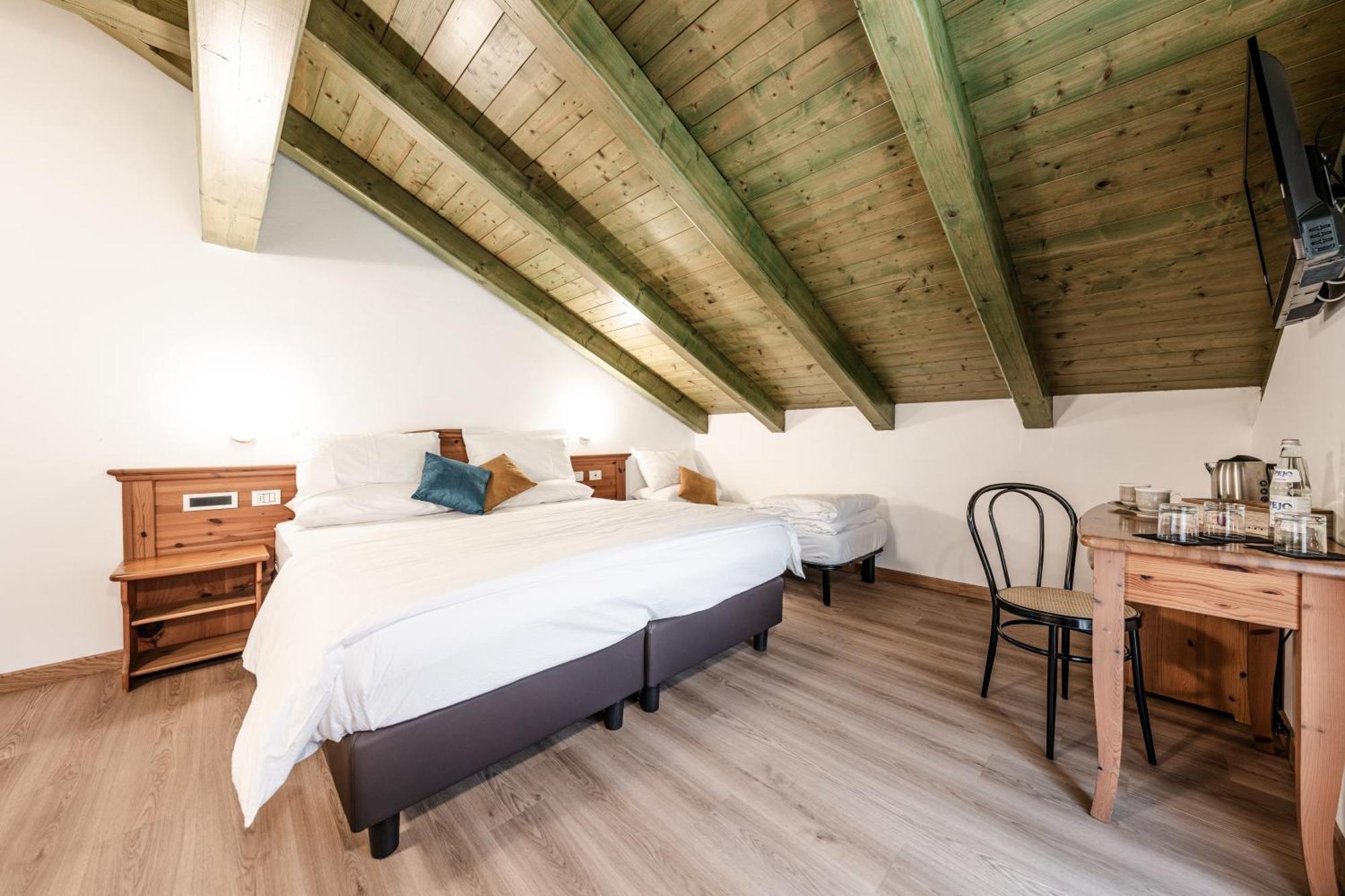 Hotel La Noria Commezzadura Extérieur photo