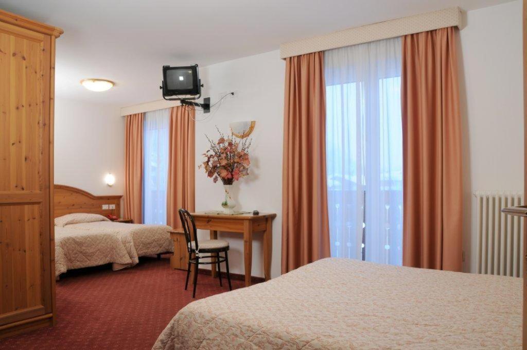 Hotel La Noria Commezzadura Extérieur photo